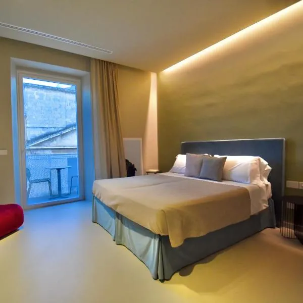 MpiuT - Housea, hotel in Polignano a Mare