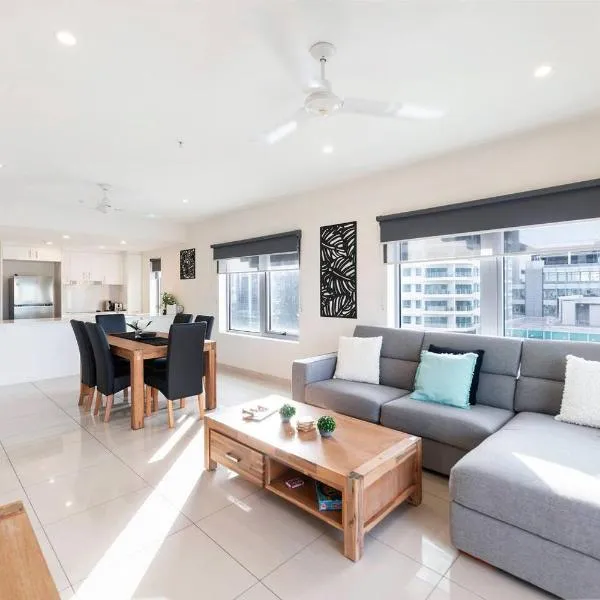 Harbour Hush - Poolside Central Base near Waterfront, hotel en Darwin