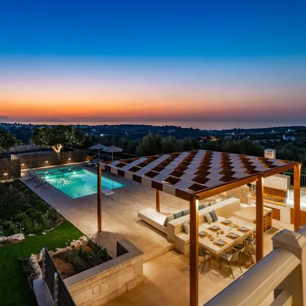 Estella Villa with Pool, Children Area, BBQ & Magnificent Views!, hotel i Astérion