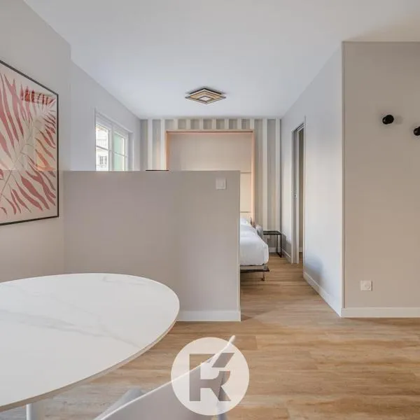 R'Appart L'atelier Voyageur S1, hotel v Grenoblu