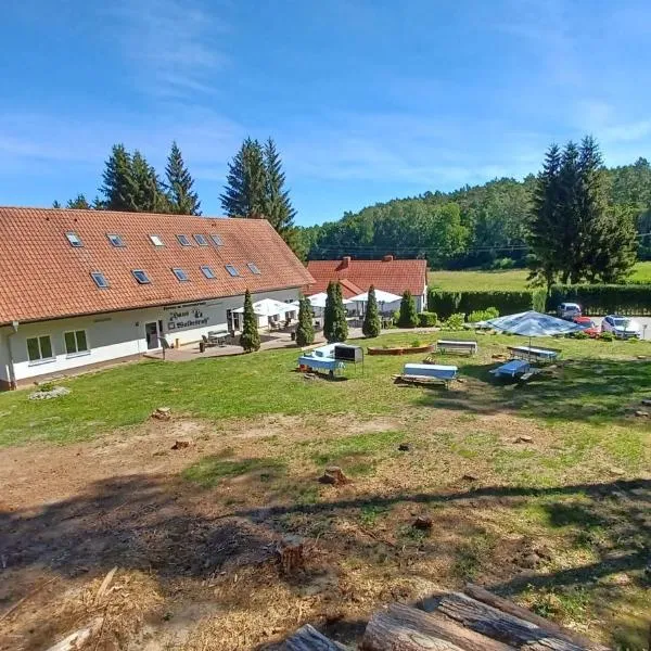 Haus Waldesruh, hotel v destinaci Petersdorf