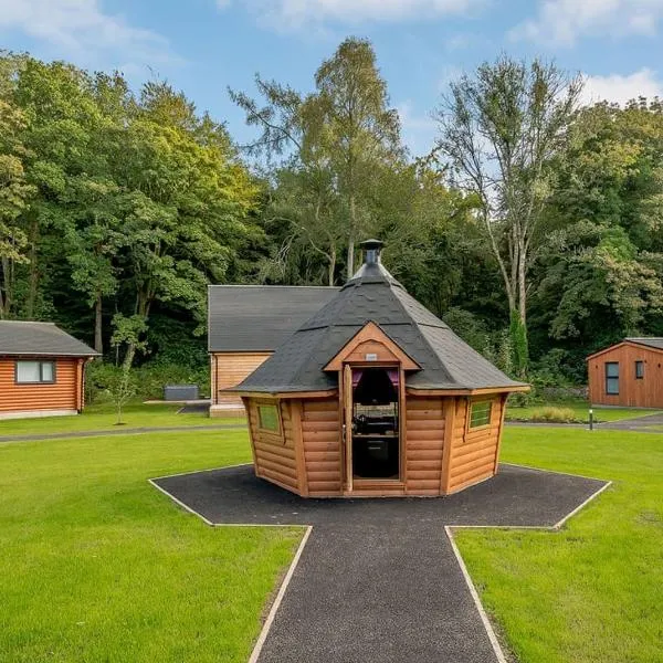 Gadgirth Estate Lodges, hotel in Annbank