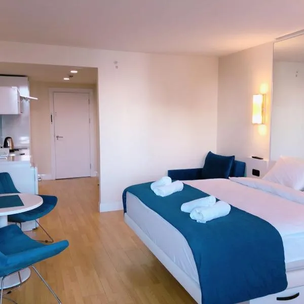 Beachfront Apartaments in Orbi City, hotel v destinaci Batumi