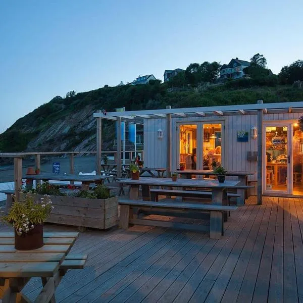 Millendreath Beach Resort, hotel en Looe