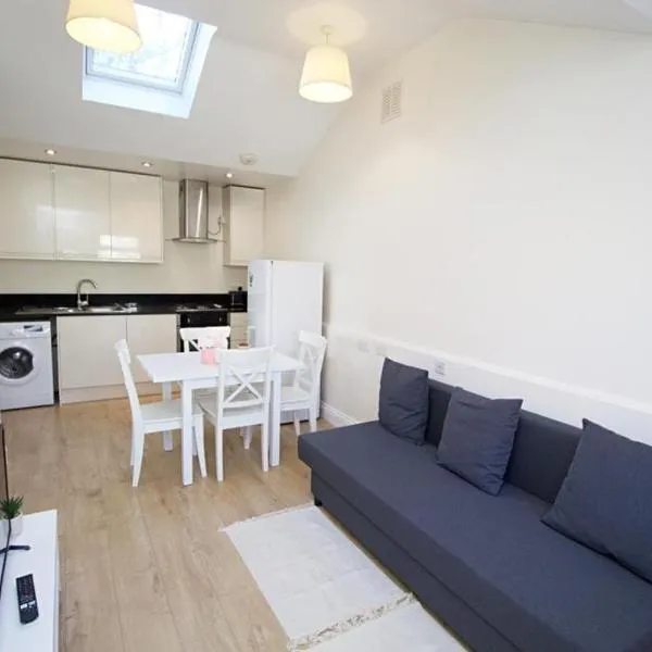 Lovely 1-Bedroom Flat in London near Blackhorse Rd, ξενοδοχείο στο Λονδίνο