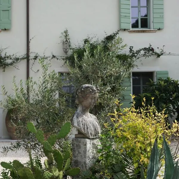 Residenza Paulonia, ξενοδοχείο σε Volta Mantovana