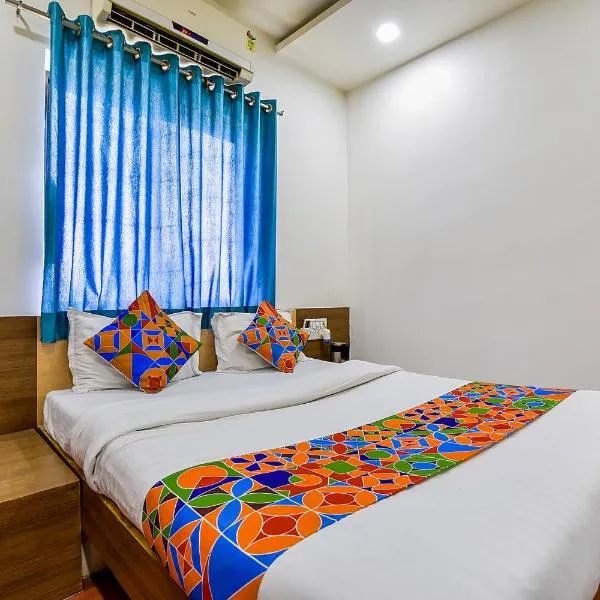 FabExpress Relax Inn - Nr Sarkhej - Gandhinagar Highway, hotel v destinaci Ahmadábád