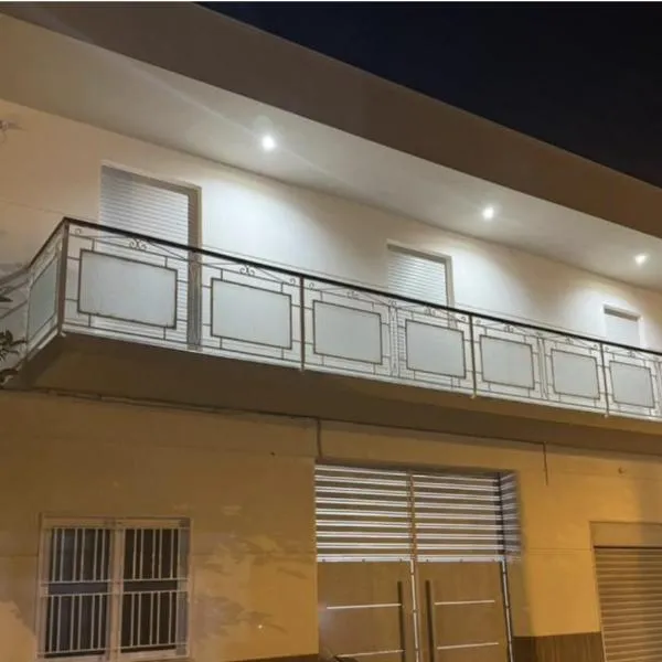 PiTer House, hotel v destinaci Lusciano