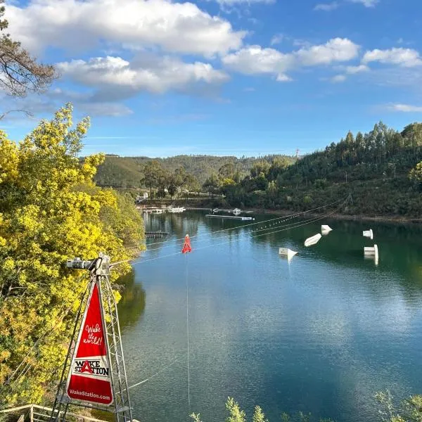 Retiro do Lago, отель в городе Феррейра-ду-Зезери