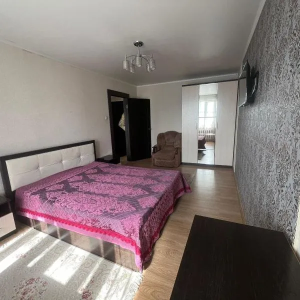 1 ком 11 мкр возле керуен сити , Аквапарк, hotel in Aktobe