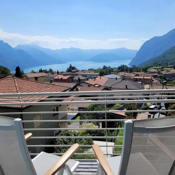 IseoLakeRental - The View, hotel en Solto Collina
