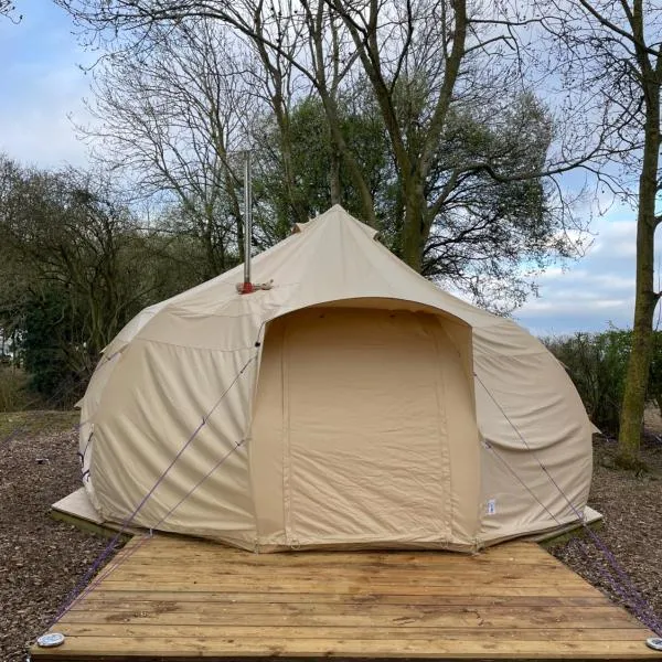 The Warren, Hot Tub and wood burning stove, hotel in Brackley