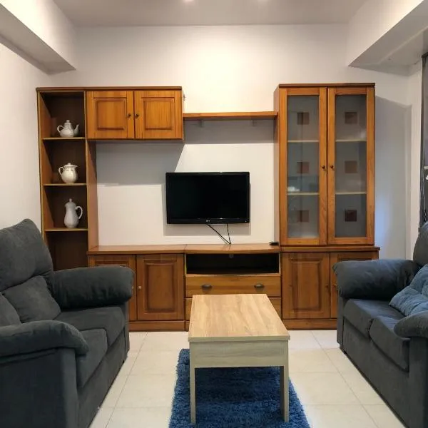Recuncho de Corme, a 100 metros de la playa, hotel in Corme-Puerto