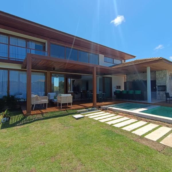 Casa com 6 suítes em Praia do Forte -BA