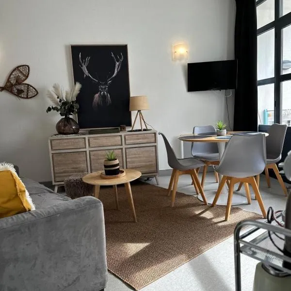 Nid cosy avec vue montagne au coeur de saint lary, khách sạn ở Saint-Lary-Soulan