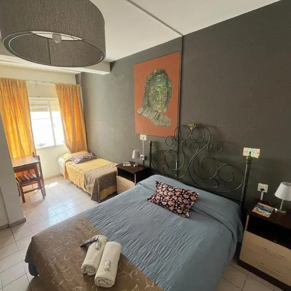 Hotel Urbano Ventia, ξενοδοχείο σε Κομοντόρο Ριβαντάβια