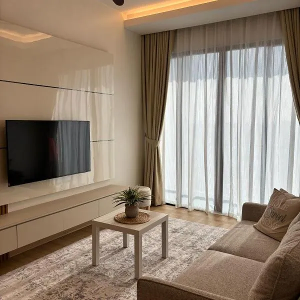 Comfy Stay Near Aman Central with Infinity Pool G Residence, hotel in Alor Setar