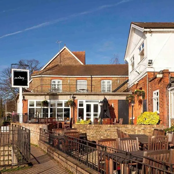 Sunday London Staines-upon-Thames Heathrow T5, hotel v destinaci Staines