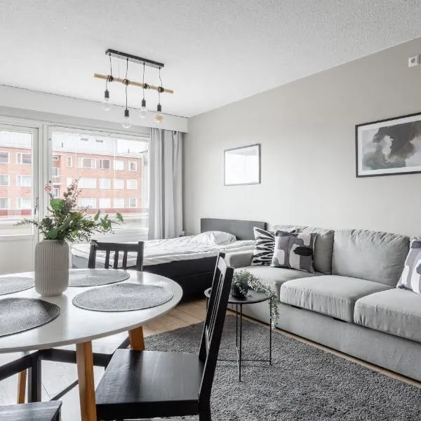 Heartful 1BR Apartment with Balcony next to Railway Station, ξενοδοχείο στο Τάμπερε