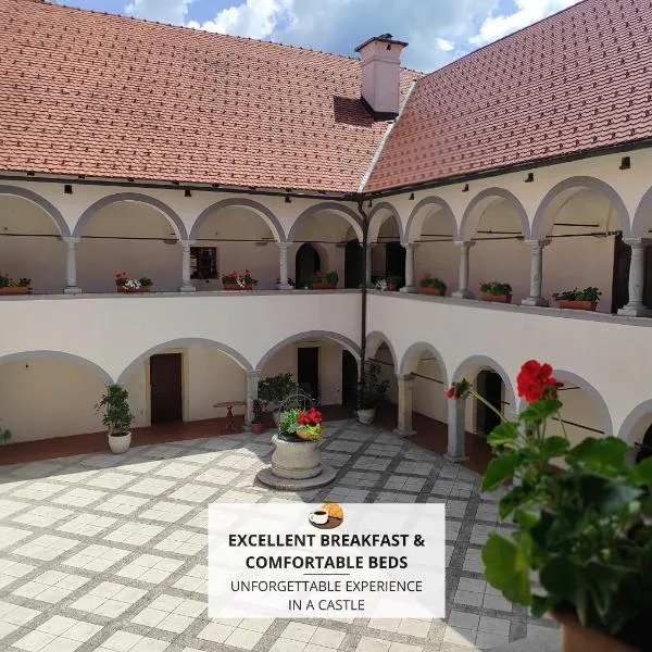 Grad Tuštanj, hotel v destinaci Moravče