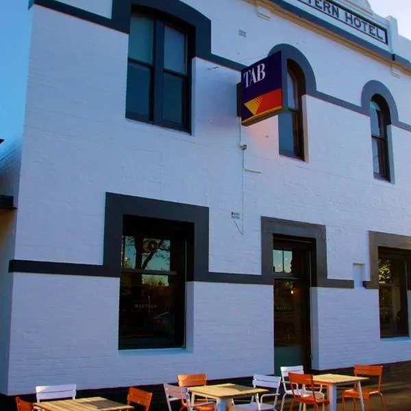 Western Hotel Ballarat, hotel en Miners Rest