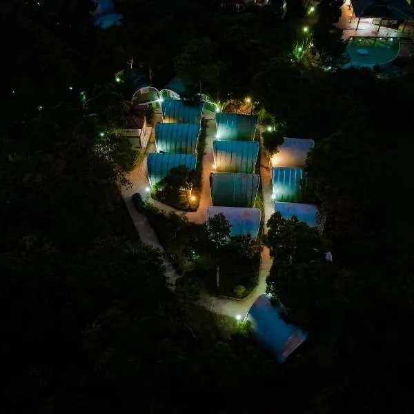 Mookanana Jungle Resort and Spa, hotel v destinaci Hassan