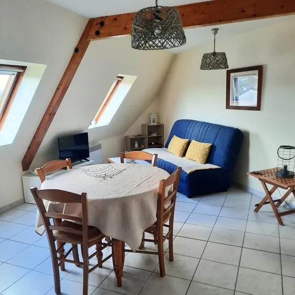 Trez-Hir Appartement 4 pers bord de mer, hotel v destinácii Plougonvelin