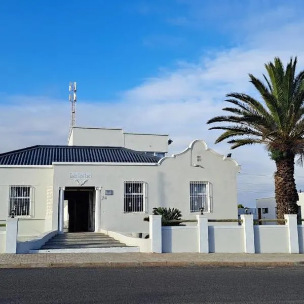 Raston Guest House, hotel in Lambertʼs Bay