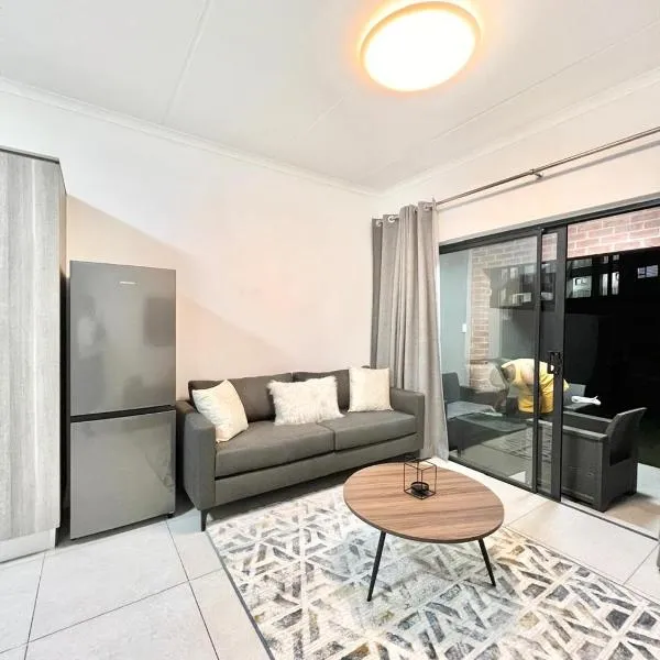 Nala Realty at The Aura 327, hotel in Northriding