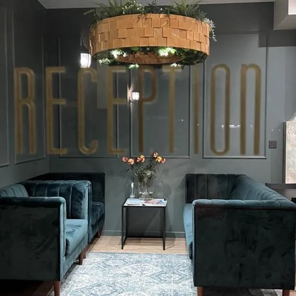 Au Bec Fin Hôtel – hotel w Aix-les-Bains