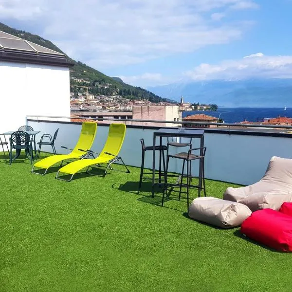 Lake Garda Hostel, хотел в Vallio Terme