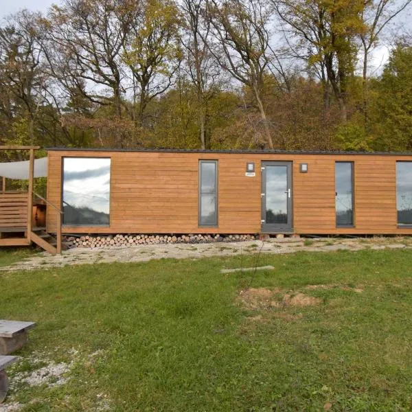 Arktik, hotel v Bojnici