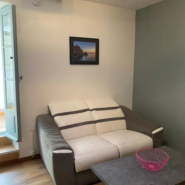 OTA T2 proche rivières et plages, randonnées, hotel in Guaita