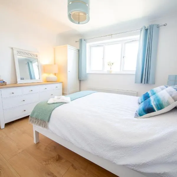 Trethvor House FREE PARKING, Ensuite Double Quiet residential area, Hotel in Padstow