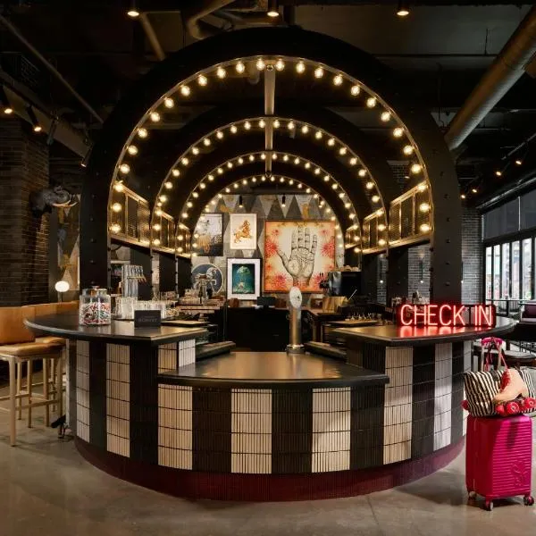 Moxy Allentown Downtown, hotel in Allentown