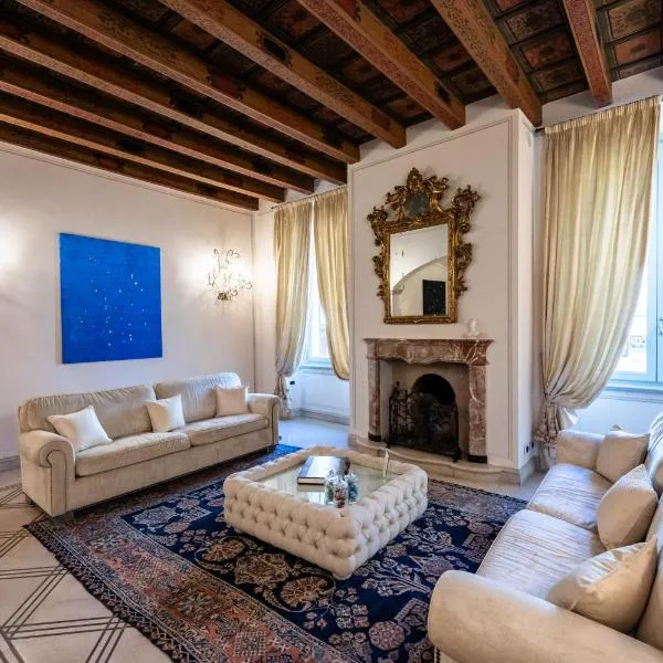 Palazzo Porta Picta, hotel in Bergamo