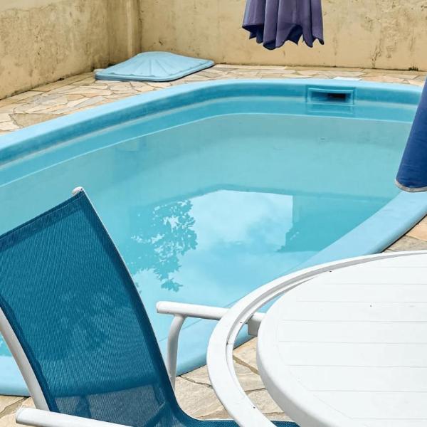 Casa aconchegante com piscina e churrasqueira
