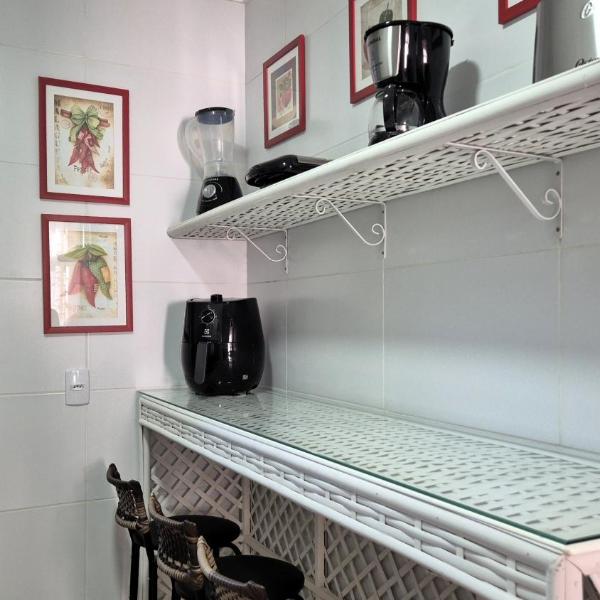 Apartamento incrível a passos da praia de Itapuã - Foto 4