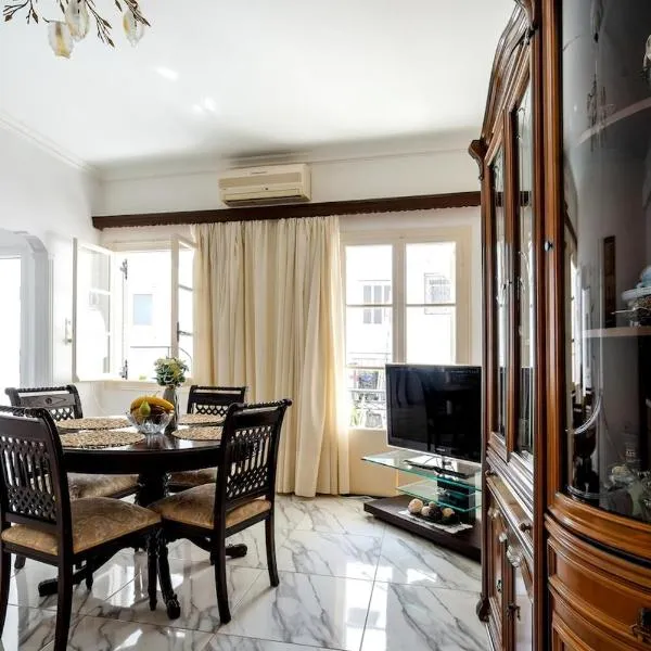 Rumi's Paros house in the heart of Parikia, hotel in Parikia