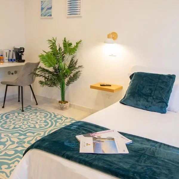 Via Roma Suites、イスキアのホテル
