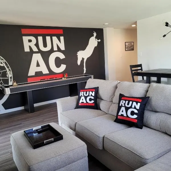 Run-AC Villa- Block from Ocean Casino & Waterpark!、アトランティックシティのホテル