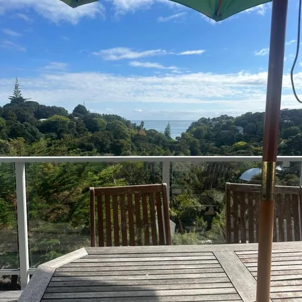 Palm Breeze Getaway 1of2-at the Waiheke Island Resort-Configured as ONE Double Bedroom IINOT resort ownedII, hotel v destinaci Waiheke Island
