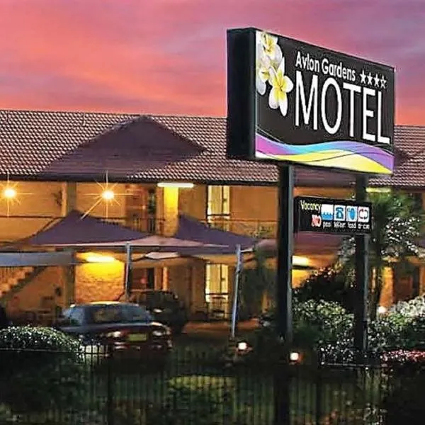 Avlon Gardens Motel, hotel v mestu Ballina