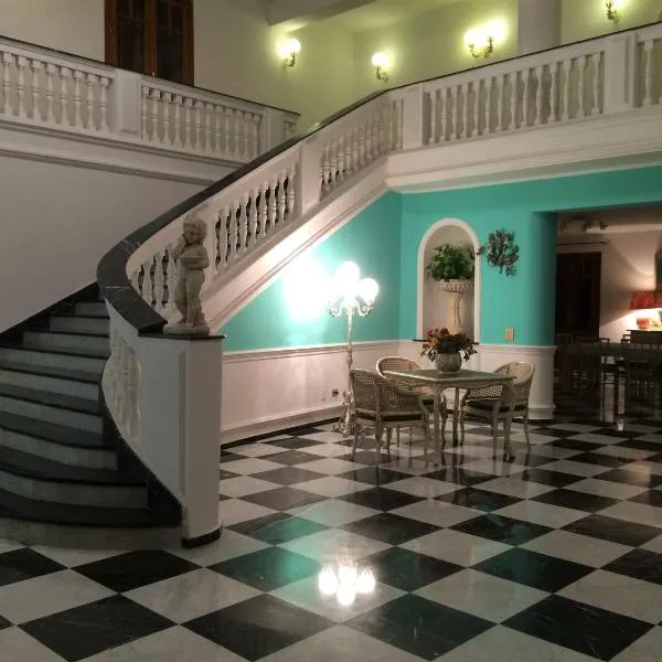 Palazzo Scavone, מלון בMisilmeri