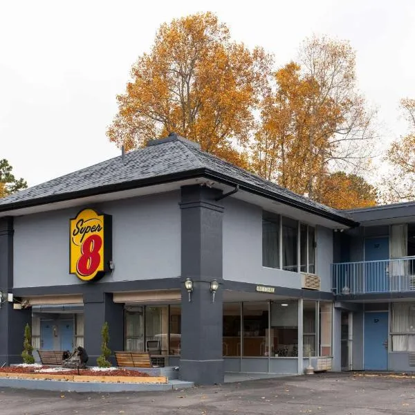 Super 8 by Wyndham Black Mountain, hotel v destinaci Black Mountain