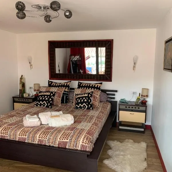 Le Verdier, hotel v destinaci Chauffailles