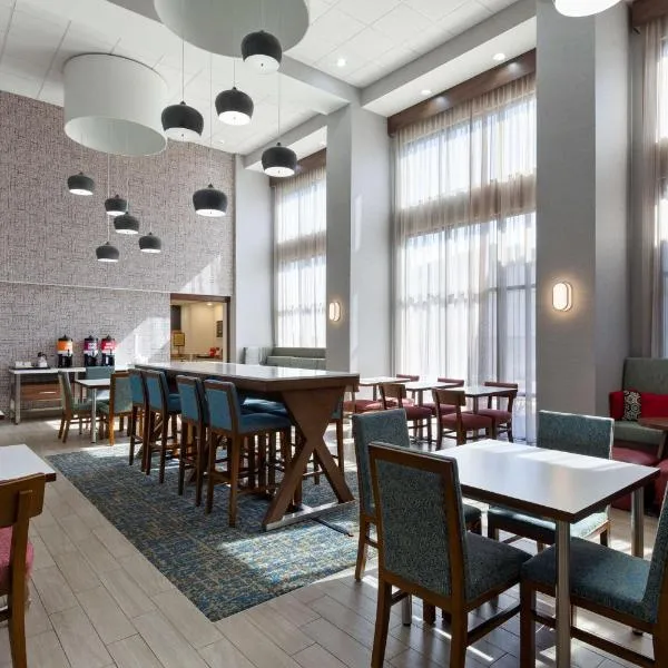 Hampton Inn & Suites Dothan, ξενοδοχείο σε Ντόθαν