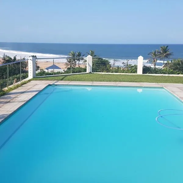 Magnificent beach house with stunning ocean views!, hotel in Zinkwazi Beach