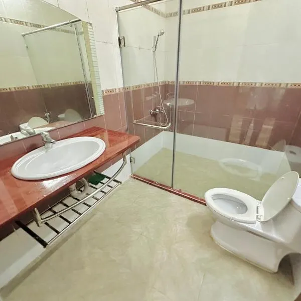 Cali homestay, hotel di Phú Vang