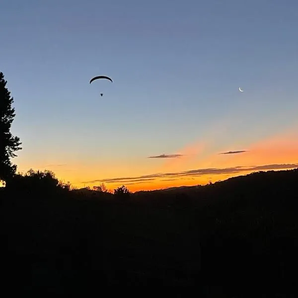 Casa Container em Monte Verde - 800m do Centro, ξενοδοχείο σε Monte Verde